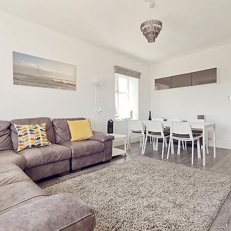 Plas Darien-3 Bed Apt- Sea Views - Sleeps 5 ทรีอาร์ดดูร์ ภายนอก รูปภาพ
