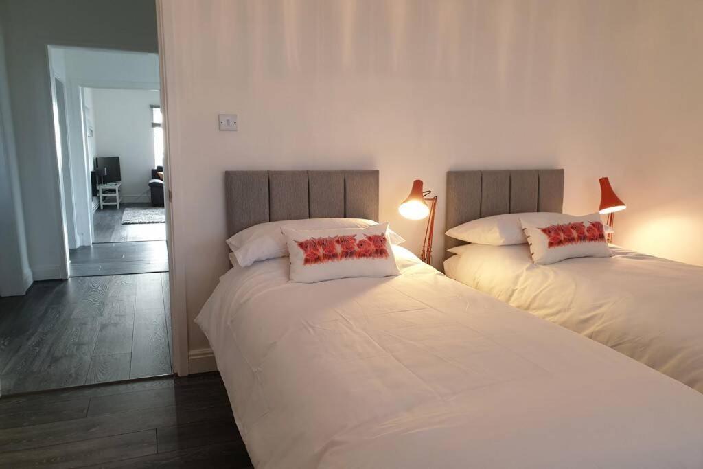 Plas Darien-3 Bed Apt- Sea Views - Sleeps 5 ทรีอาร์ดดูร์ ภายนอก รูปภาพ